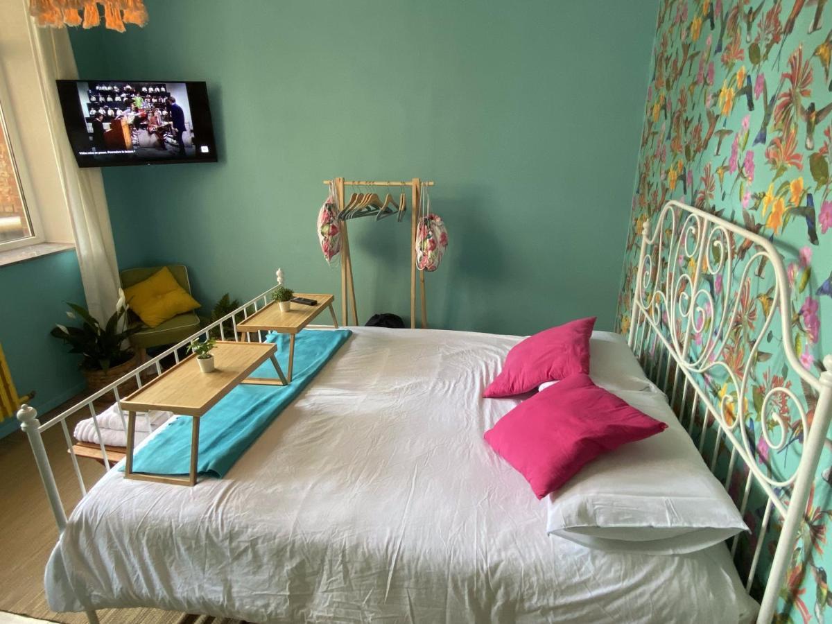 شقة Ibiza Vibes Studio - Festive, Beach & Sun Atmosphere - Amazing Location In City Center نامور المظهر الخارجي الصورة