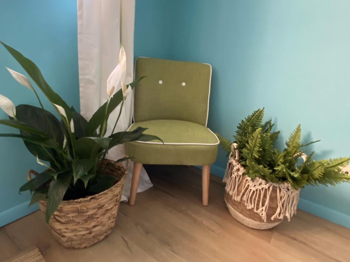 شقة Ibiza Vibes Studio - Festive, Beach & Sun Atmosphere - Amazing Location In City Center نامور المظهر الخارجي الصورة